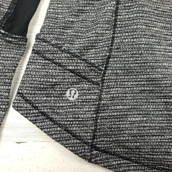 Lululemon Base Runner 1/2 Zip Pullover  Jacket Heathered Grey Black Size 6 - Picture 3 of 12